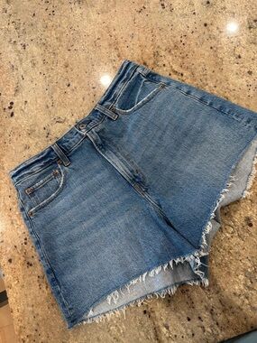 Abercrombie & Fitch 90s relaxed cutoff short, high rise